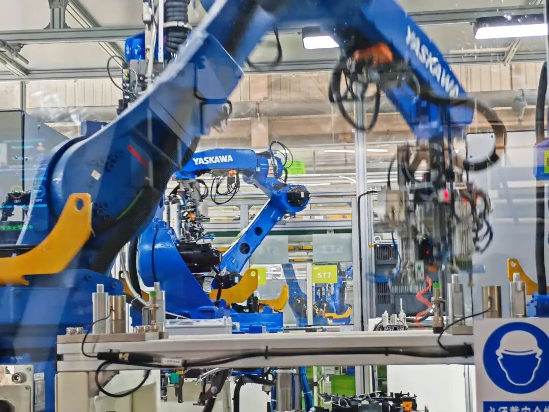 光速智造 探秘法雷奧武漢工廠，每36秒一只車燈的全球智造之旅